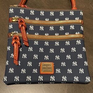 Dooney & Bourke NY Yankees Triple Zip Crossbody Bag - NWOT